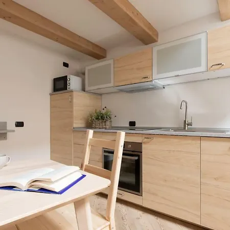 Italianway - Roma 39 Mansarda Apartament Bormio
