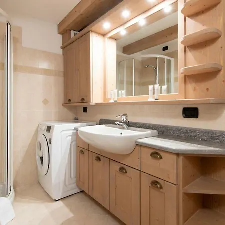 Italianway - Roma 39 Mansarda Apartament Bormio